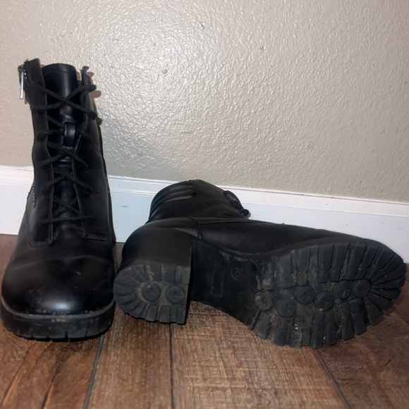 Black booties, size 10 - Picture 2 of 3